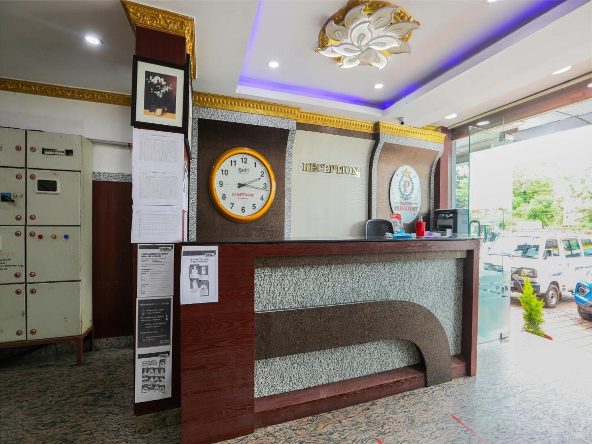 Capital O 84002 Hotel Top In Town President Kushālnagar Exterior foto